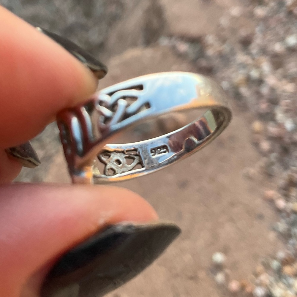 Silver Celtic Knot Ring - Picture 5 of 8